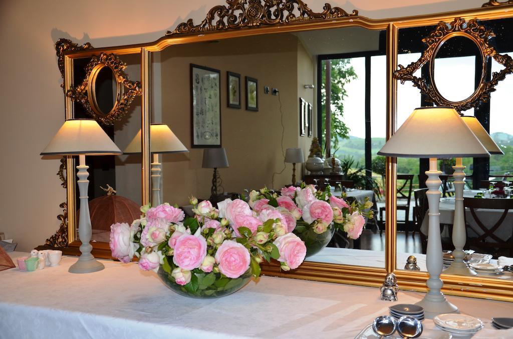 Cascina Castagneto Hotel Castell'Alfero ภายนอก รูปภาพ