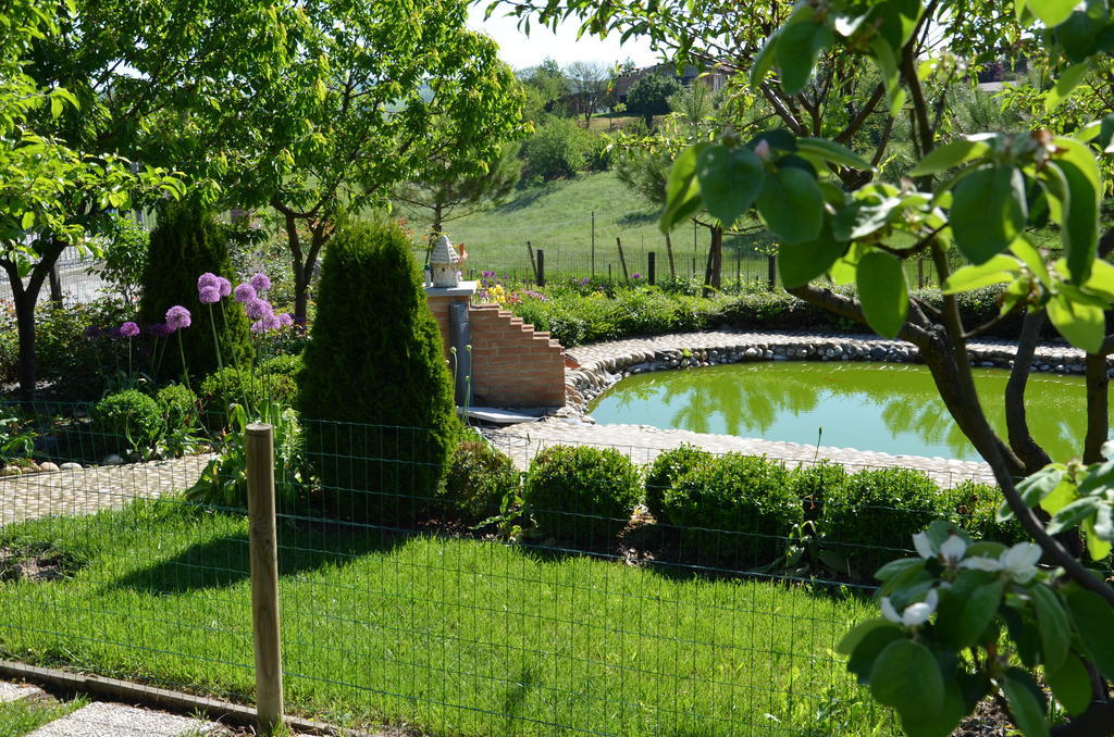 Cascina Castagneto Hotel Castell'Alfero ภายนอก รูปภาพ
