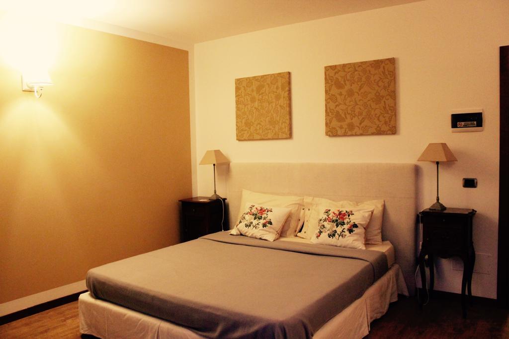 Cascina Castagneto Hotel Castell'Alfero ภายนอก รูปภาพ