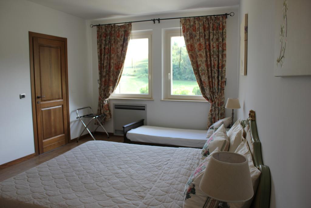 Cascina Castagneto Hotel Castell'Alfero ภายนอก รูปภาพ