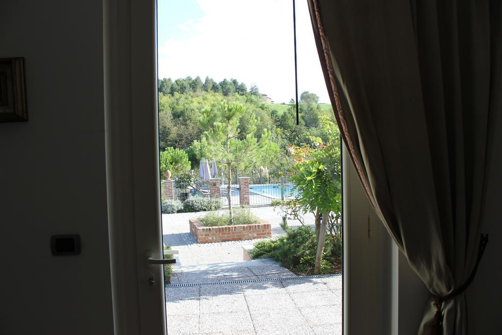 Cascina Castagneto Hotel Castell'Alfero ภายนอก รูปภาพ