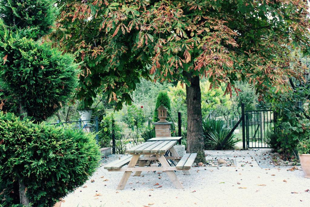 Cascina Castagneto Hotel Castell'Alfero ภายนอก รูปภาพ