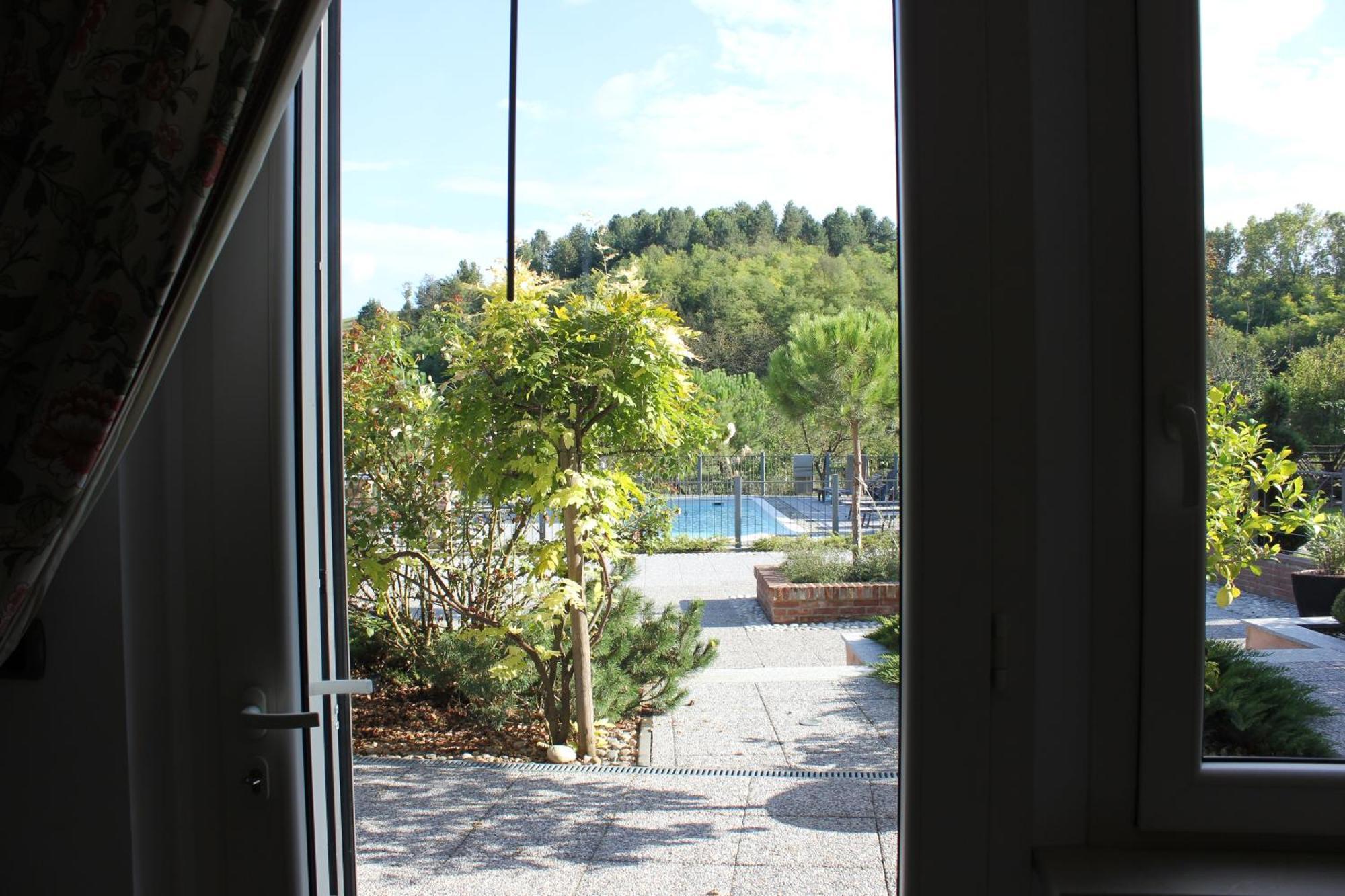 Cascina Castagneto Hotel Castell'Alfero ภายนอก รูปภาพ