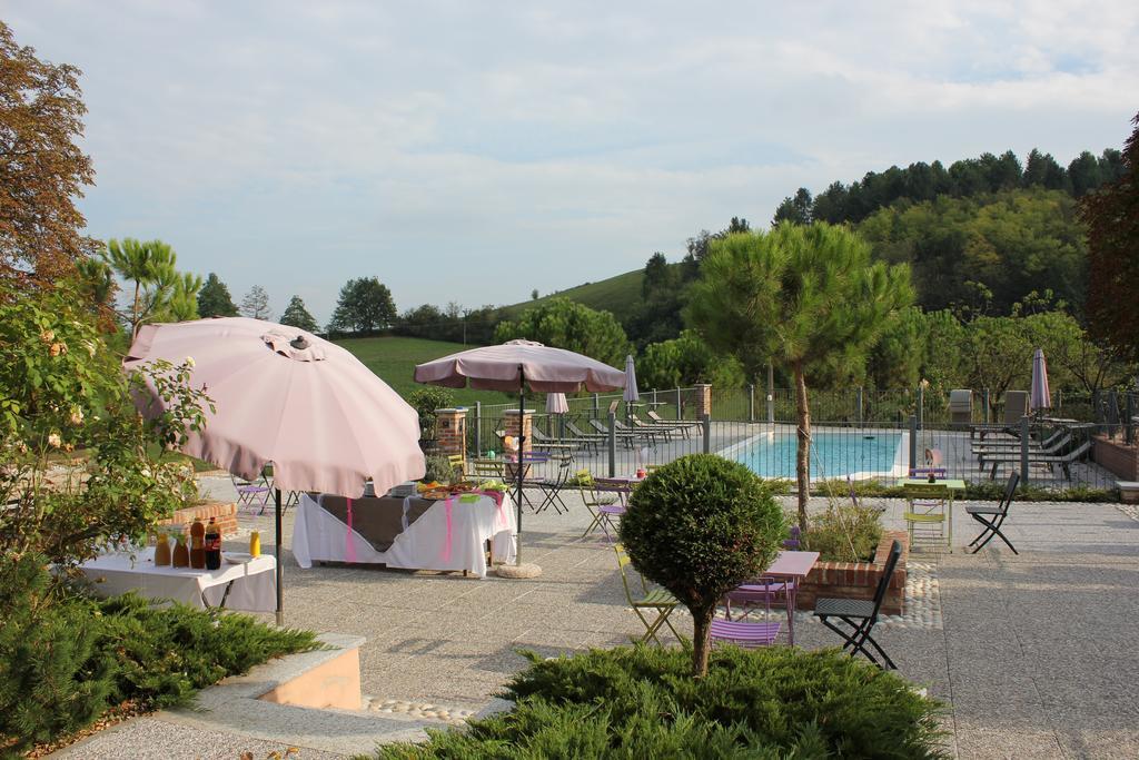 Cascina Castagneto Hotel Castell'Alfero ภายนอก รูปภาพ