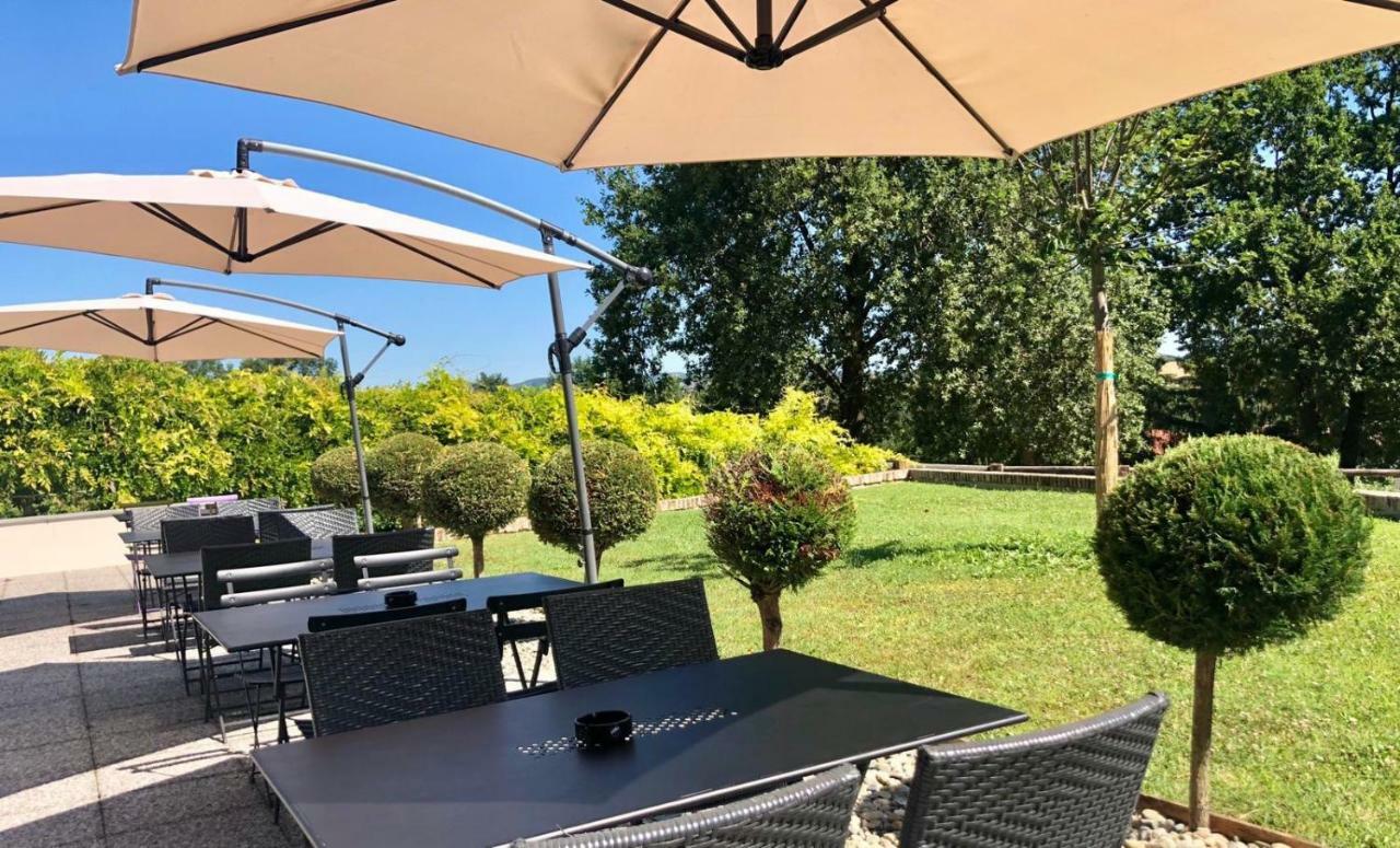 Cascina Castagneto Hotel Castell'Alfero ภายนอก รูปภาพ