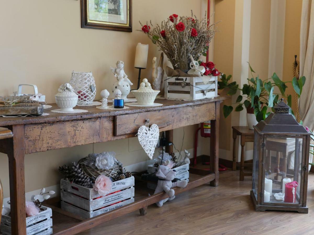 Cascina Castagneto Hotel Castell'Alfero ภายนอก รูปภาพ