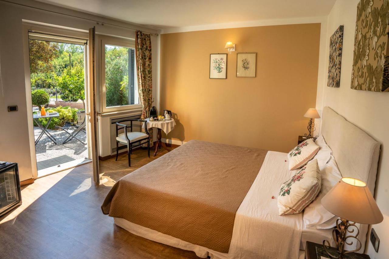 Cascina Castagneto Hotel Castell'Alfero ภายนอก รูปภาพ